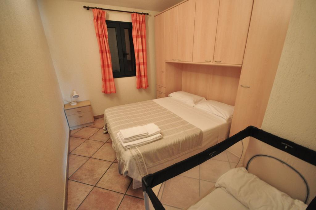 Villette Via Carbonia Budoni Extérieur photo